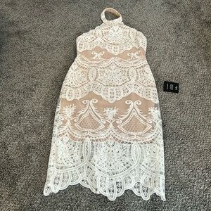 Lulus size M, white and beige dress, nwt!